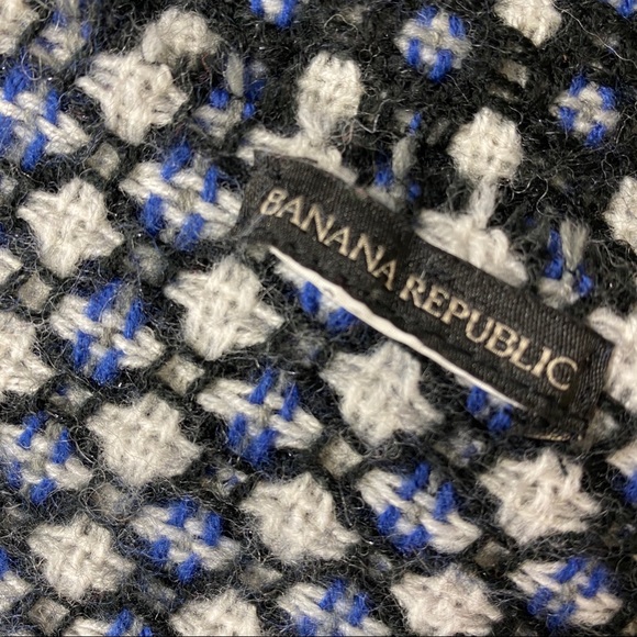 Banana Republic Scarf - Picture 7 of 10